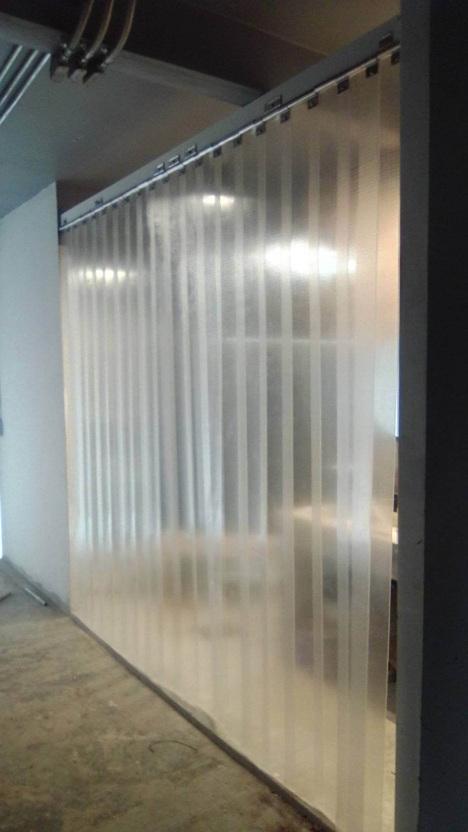 ม่านริ้วพลาสติกชุดสำเร็จพร้อมราง PVC Strip Curtain
